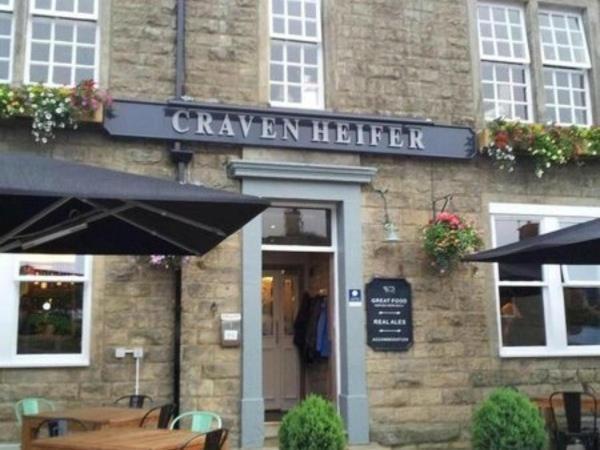 Bed and Breakfast The Craven Heifer Addingham Exterior foto